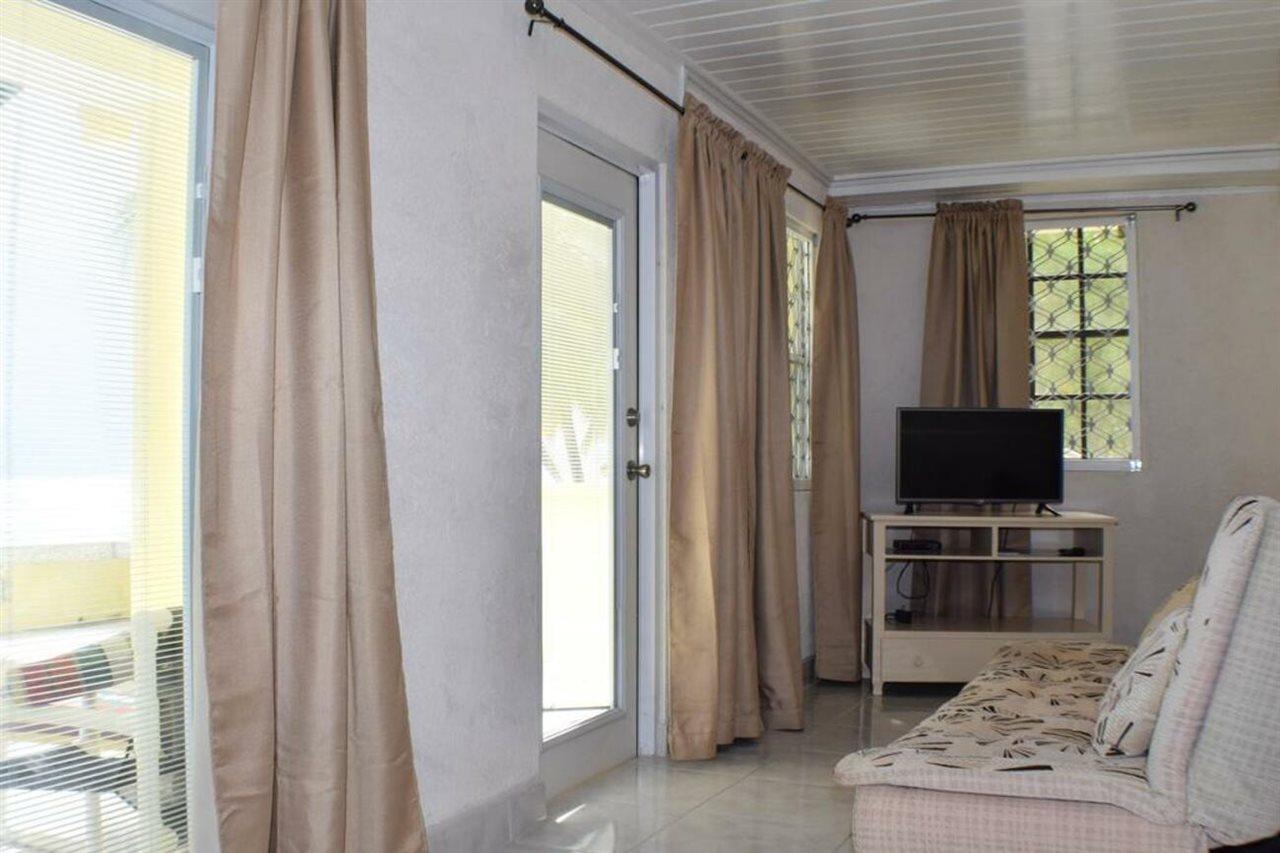 Chateau Blanc Apartments On Sea كرايست تشيرش المظهر الخارجي الصورة
