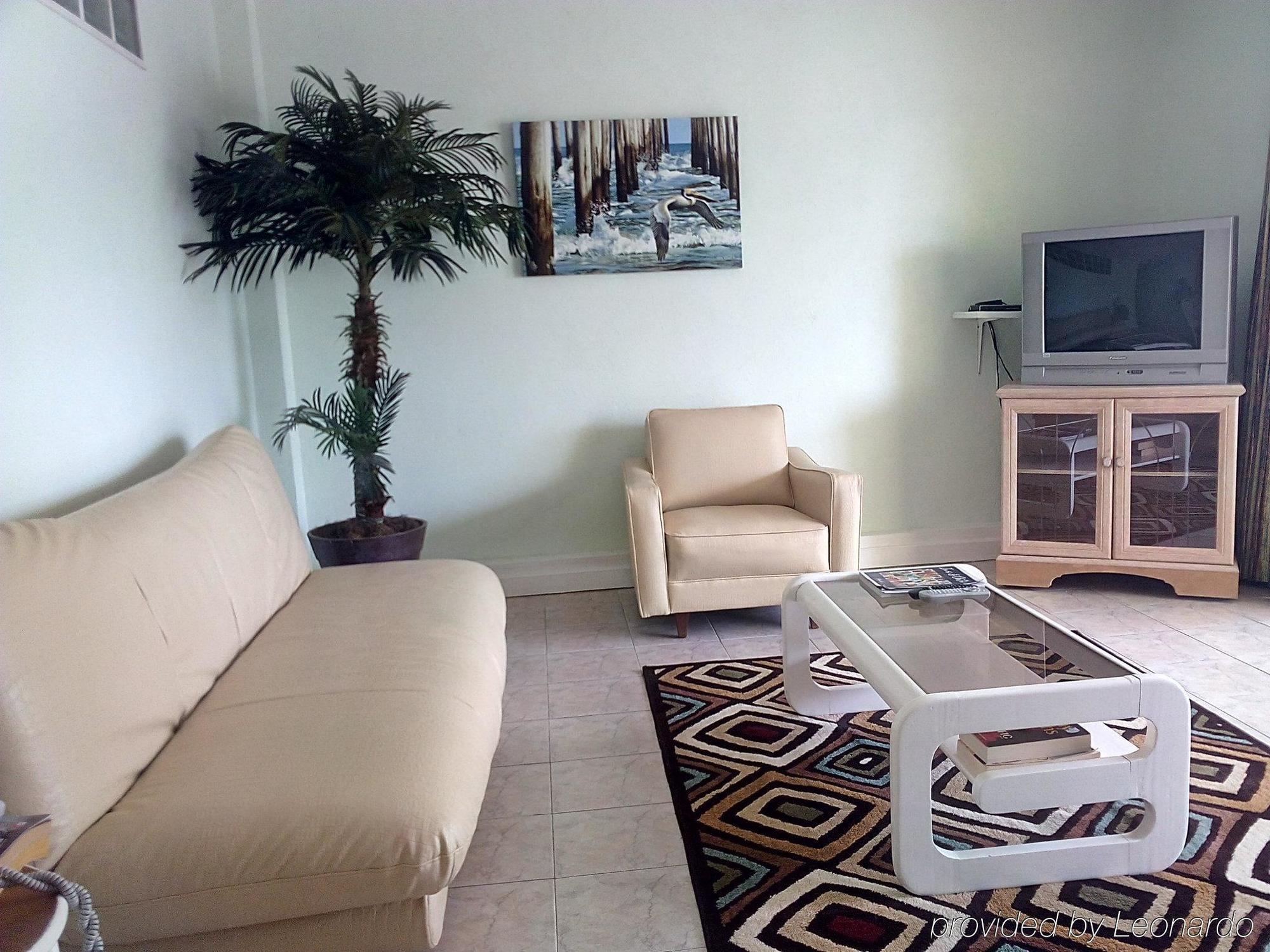 Chateau Blanc Apartments On Sea كرايست تشيرش المظهر الخارجي الصورة
