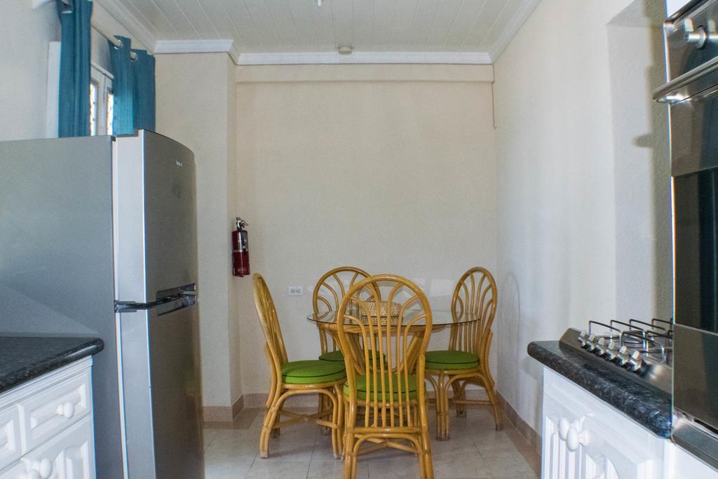 Chateau Blanc Apartments On Sea كرايست تشيرش المظهر الخارجي الصورة